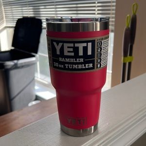 NWT 30oz Yeti Bimini Pink w/matching Magslider